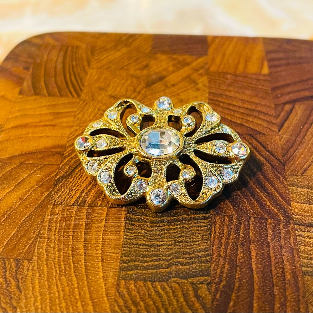 Vintage Clear Crystal Rhinestone Gold tone Brooch Hat Pin Scarf Pin Petite